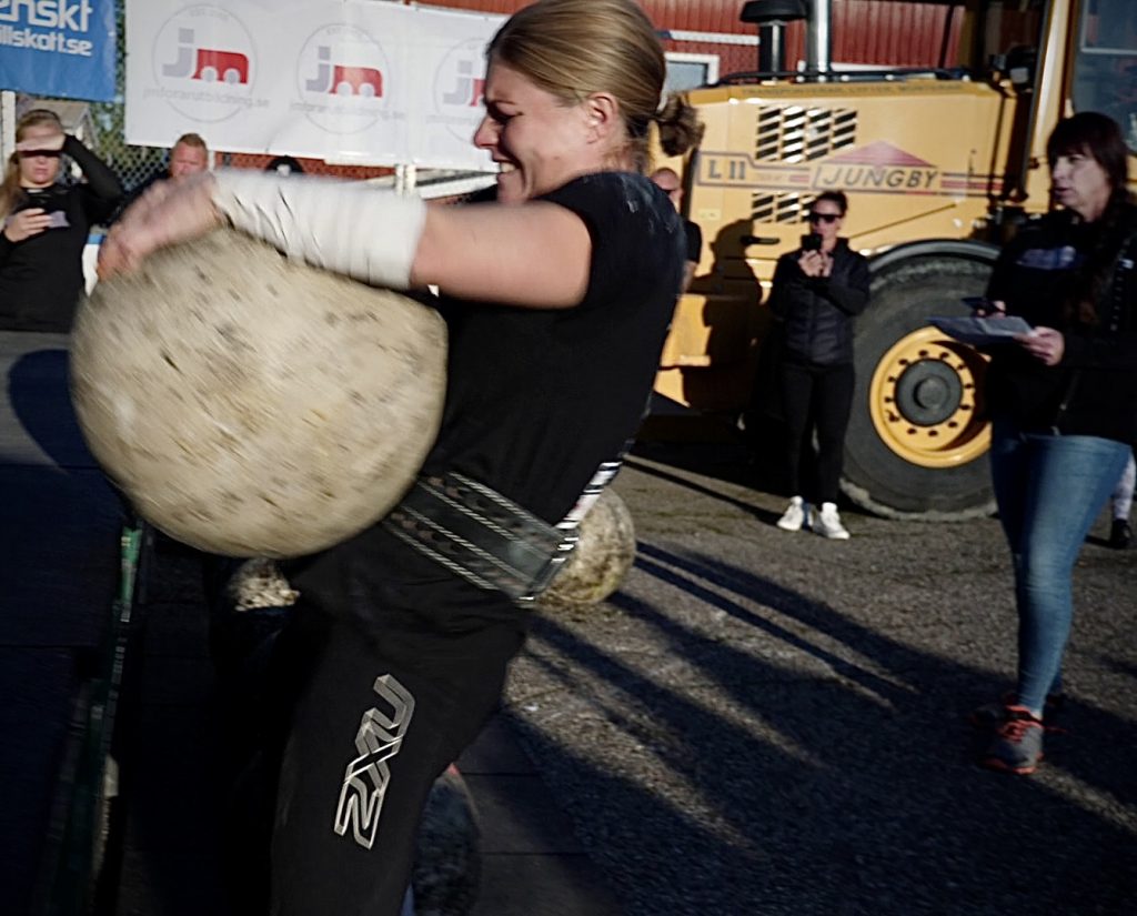 stronwoman atlasstenar